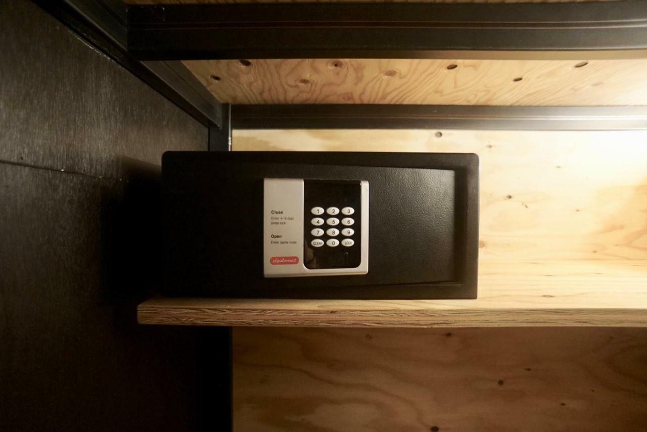 Book And Bed Tokyo Shinjuku Hostel Εξωτερικό φωτογραφία
